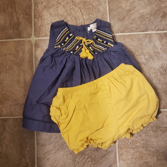 Other - 3 for $15****Mustard and Navy Outfit